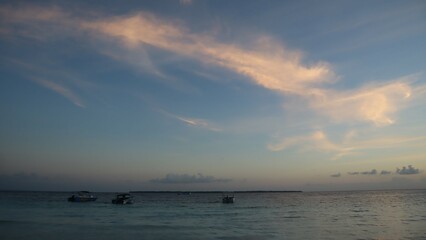 beautiful clear clouds in the sky, daytime photo.