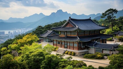 Fototapeta premium A breathtaking view of the Seongyojang House in Gangneung, known for its beautiful architecture and historical significance.