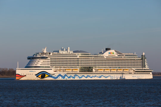 Cruise ship AIDA perla on Elbe river