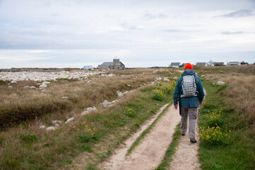 Randonneurs sur le GR34 de l'île Grande - Bretagne