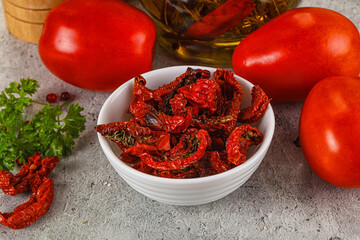 Sundried red tomatoes in the bowl