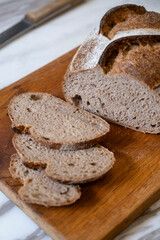sliced ​​whole wheat bread on wood