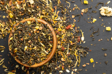 green leaf tea mixed with rose and jasmine flowers
