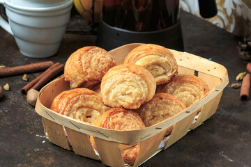 Mini Puff Pastry Rolls