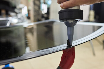 Installing windshield on a car with automotive design