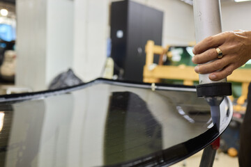 Installing windshield on a car with automotive design