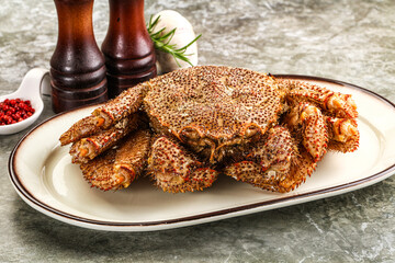 Delicous gurmet Steamed hairy crab