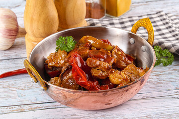 Pork with oyster sauce and vegetables