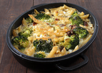 pasta bake with broccoli and salmon