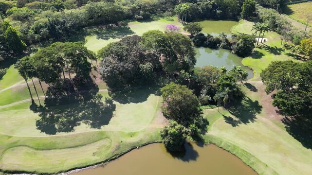 Condom&iacute;nios Residenciais Casas Alto Padr&atilde;o Golf H&iacute;pica Paisagismo Arquitetura Luxo Seguran&ccedil;a Lazer Exclusividade Natureza Jardins Esportes Fam&iacute;lia Privacidade Clube Social Harmonia Sofistica&ccedil;&atilde;o
