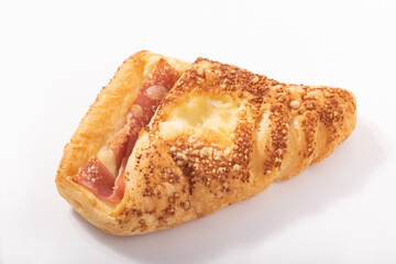 チーズのハムデニッシュ