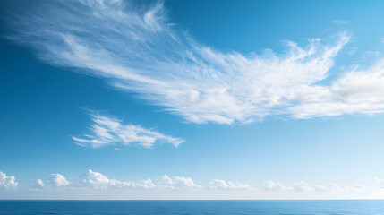 Obraz premium Blue sky with clouds over the horizon