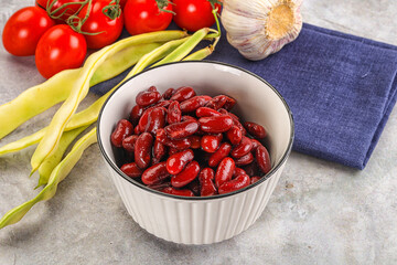 Canned red bean in the bowl