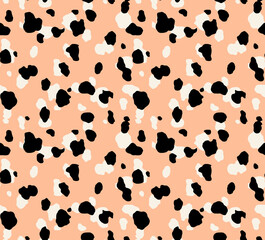 Seamless leopard pattern, animal print.
