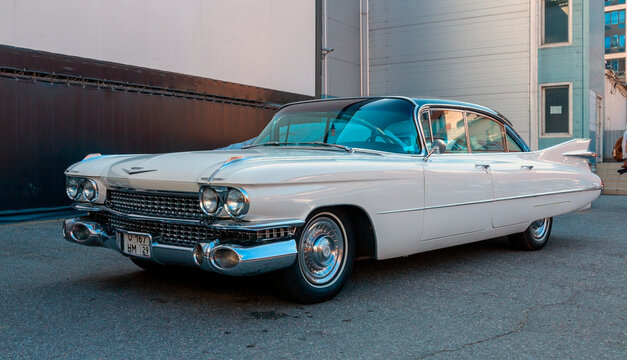 Cadillac DeVille 1st gen 1959 4-door Hardtop, 1958&ndash;1959