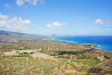 View of Honolulu Hawaii from the Summit of Diamond Head Crater in USA - アメリカ...