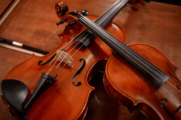 Fototapeta premium two violin instruments over a table