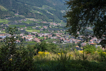 Ausblick auf meran und Dorf Tirol