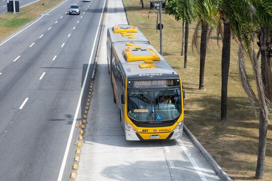 BRT(Bus Rapid Transit) on ayrton senna avenue, Barra da Tijuca, Rio de Janeiro.
