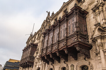 Balcones del Palacio del Arzobispo de Lima - Plaza de Armas de Lima, Perú
