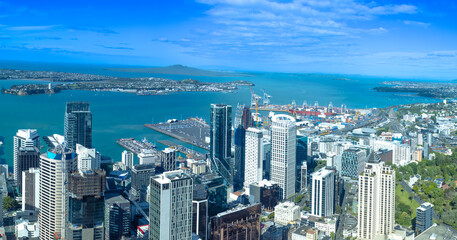 Obraz premium Panoramic skyline of Wellington downtown harbor and financial center, New Zealand.