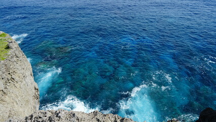 馬鼻崎から見下ろした海