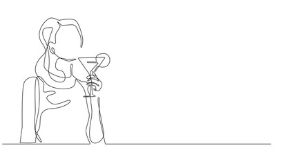continuous line vector of woman enjoying a glass of cocktail.single line young woman holding a glass of cocktail.cocktail advertising concept one line drawing