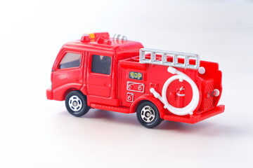 出動する消防車（消防ポンプ自動車）
