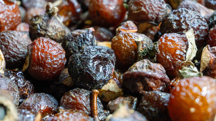 Sapindus rarak (Sapindus mukorossi, rerek, lamuran, Lerak). This fruit is made into a washing agent, a cleaner for various kitchen utensils, and soap.