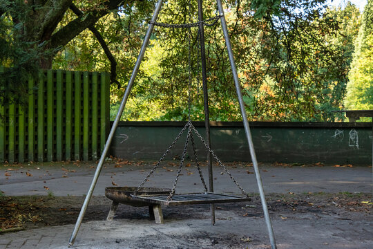 &ouml;ffentlicher Grillplatz in einem Park