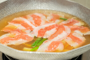 Taste the delicious beef hotpot. The meat is tender and delicious, and the aroma is overflowing. It makes you want to eat it.