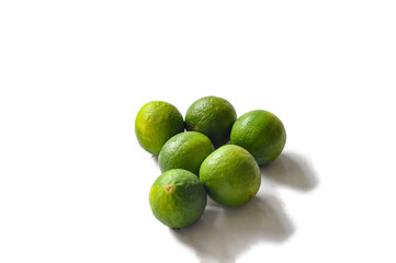 lime fruit is usually used to add aroma to chili sauce