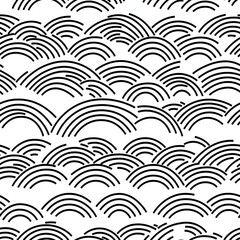 Minimalist Seigaiha seamless pattern with subtle geometric waves on a white background 