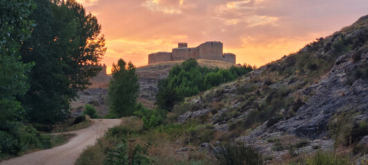 paisaje de berlanga del duero en soria