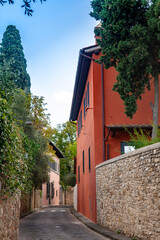 Italia, Toscana, città di Firenze. Via di San Leonardo.