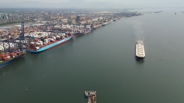 Aerial view of the Port of Paranagu&aacute; in operation.