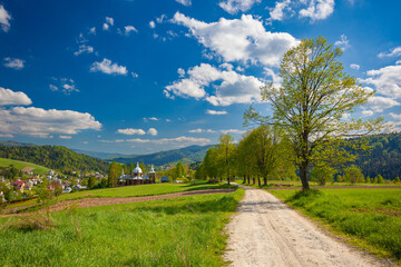 Krajobraz wsi Złockie w gminie Muszyna. © Jacek