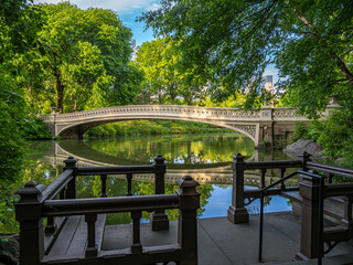 Bow bridge