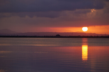 Naklejka premium Wonderful sunset view on Albufera Lake in Spain