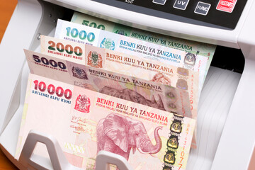 Tanzanian shilling in the counting machine