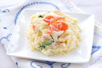 定番のお惣菜といえば、ポテトサラダ
