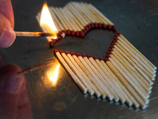 Heart-shaped matchstick pattern