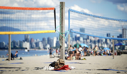Obraz premium Beach volleyball court on the coast of Vancouver, Canada. Sport and recreation