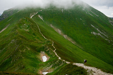 Obraz premium Majestic Polish Tatra Mountains – Nature's Landscape in the Western Tatras