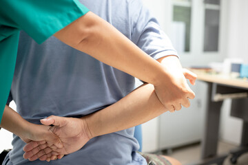 Parkinson's disease patients, hand pain, knee pain, arthritis or mental health care with a senior doctor