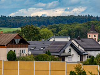 Lärmschutzwand an einer Umgehungsstrasse