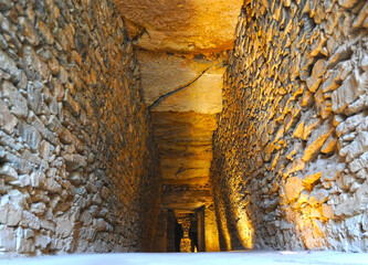 Interior del Tholos de El Romeral o dolmen de El Romeral ,​ monumento megalítico, Patrimonio Mundial, situado en Antequera, provincia de Málaga, España © joserpizarro