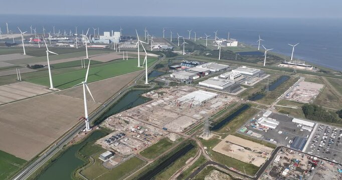 Expansion and construction of the Eemshaven data center in Groningen. IT infrastructure.