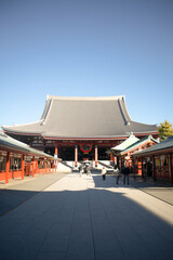 Early in the morning, silent Asakusa Sensoji Caminarimon