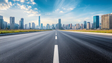 Obraz premium A highway leading to the city skyline.
